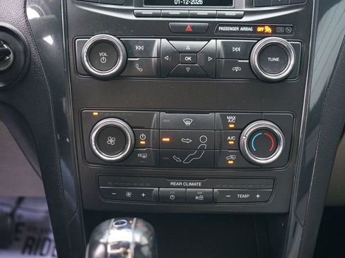 Used 2018 Ford Explorer FWD image 28