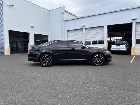 Used 2019 Ford Taurus Limited AWD/4WD image 8