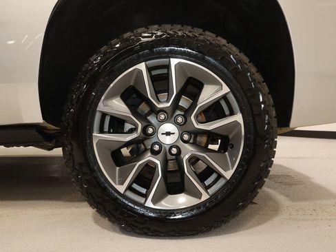 Used 2015 Chevrolet Tahoe LTZ image 23