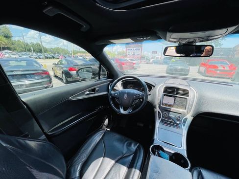 Used 2017 Lincoln MKX Reserve AWD/4WD image 17