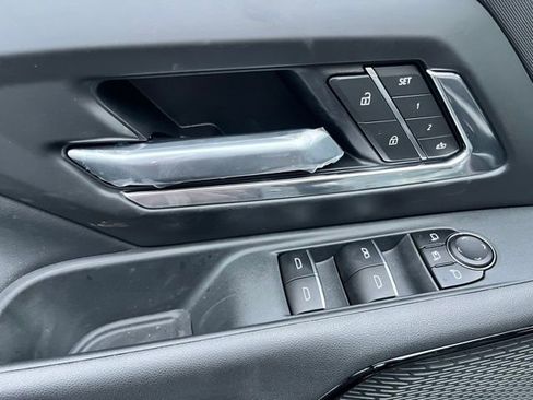 New 2025 Chevrolet Silverado EV RST image 15