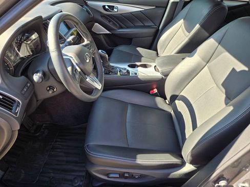Used 2023 INFINITI Q50 Luxe RWD image 10