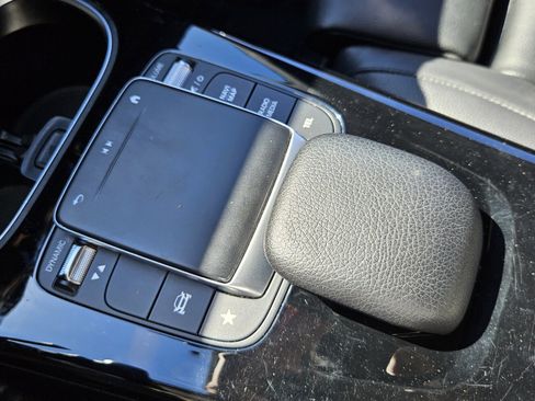 Certified 2022 Mercedes-Benz A 220 image 36