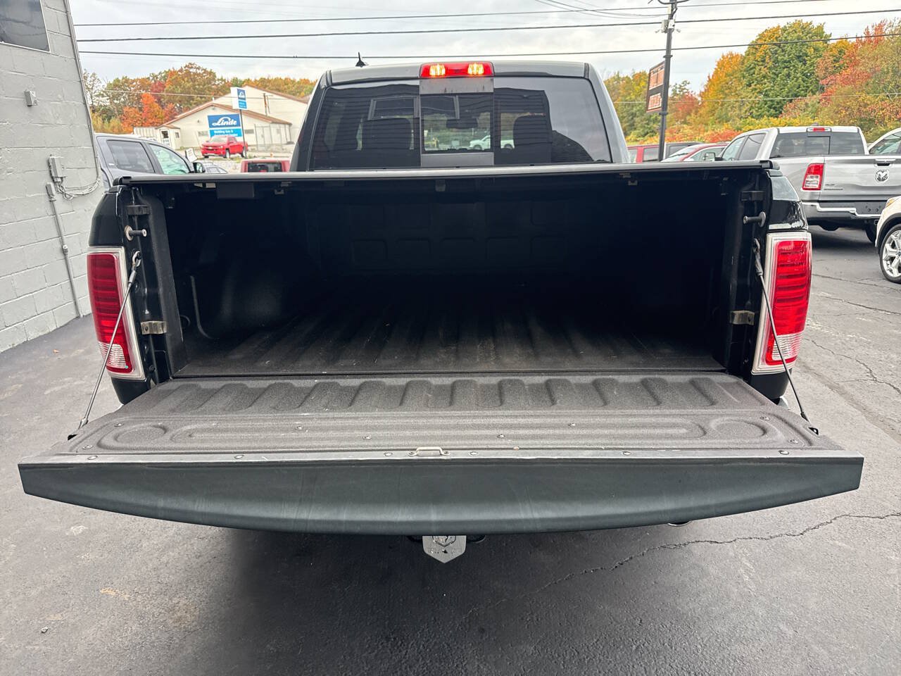 Used 2017 RAM 1500 Limited AWD/4WD image 19