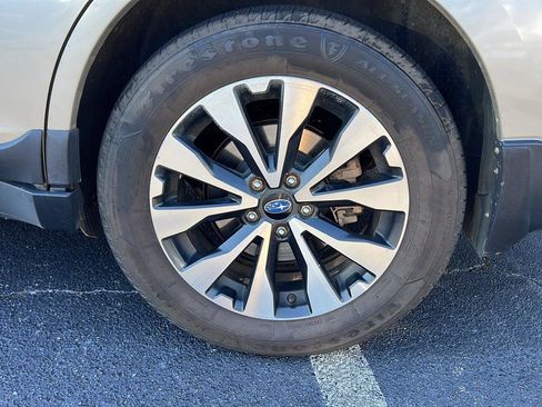 Used 2016 Subaru Outback 2.5i Limited AWD/4WD image 7
