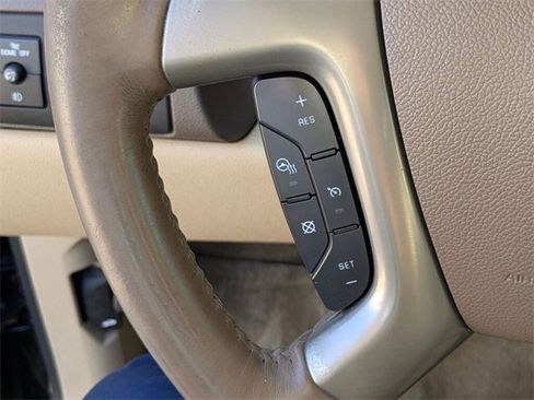 Used 2013 GMC Yukon SLT w/ SLT-2 Equipment Package image 15