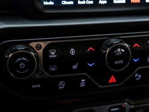 Used 2022 Jeep Gladiator Rubicon w/ Cold Weather Group image 66