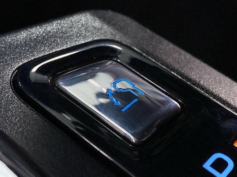 New 2025 Ford F150 XLT w/ Equipment Group 303A High image 25