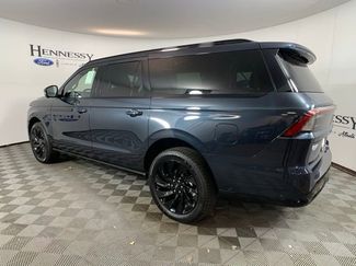 New 2025 Lincoln Navigator L Reserve w/ Jet Appearance Package AWD/4WD video 4