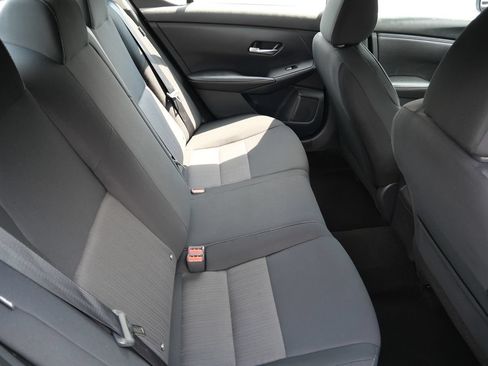 Used 2023 Nissan Sentra SV FWD image 30