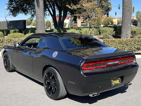 Used 2010 Dodge Challenger SRT8 w/ SRT Option Group II image 2
