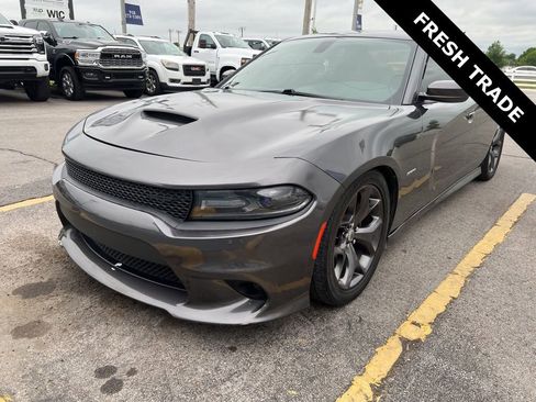 Used 2019 Dodge Charger R/T w/ Driver Confidence Group RWD image 2