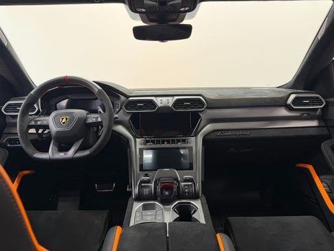 Used 2024 Lamborghini Urus Performante AWD/4WD image 14