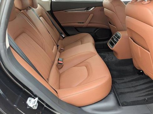 Used 2022 Maserati Quattroporte GT image 21