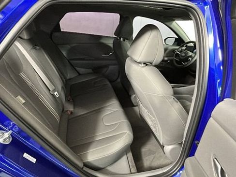 Used 2024 Hyundai Elantra SEL w/ Convenience Package FWD image 30