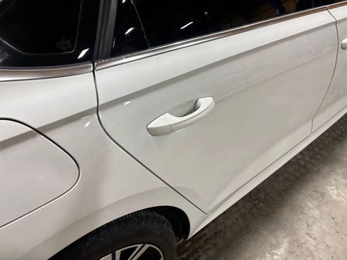 Used 2020 Volkswagen Passat 2.0T SEL image 24