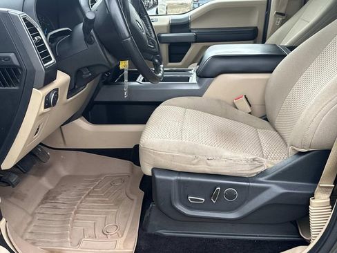 Used 2017 Ford F150 XLT w/ Equipment Group 302A Luxury image 14