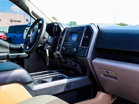 Used 2019 Ford F150 XL w/ Equipment Group 101A Mid AWD/4WD image 13