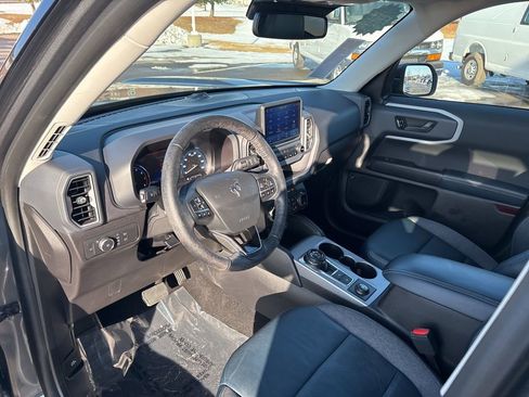 Used 2022 Ford Bronco Sport Outer Banks w/ Tech Package AWD/4WD image 16