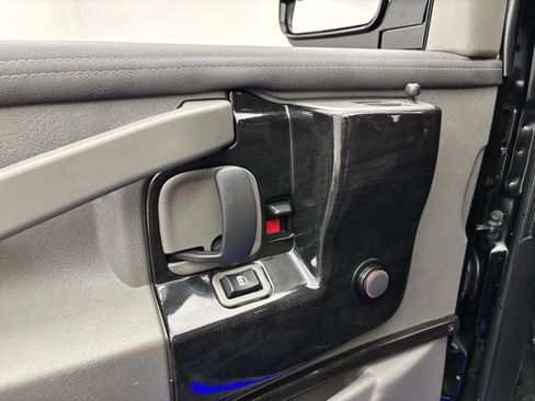 Used 2025 GMC Savana 2500 w/ Driver Convenience Package RWD image 18