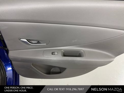 Used 2023 Hyundai Elantra Blue FWD image 37