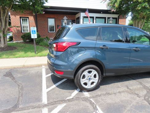 Used 2019 Ford Escape S FWD image 8