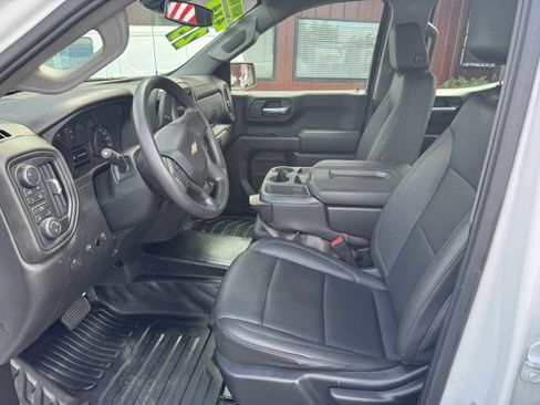 Used 2023 Chevrolet Silverado 1500 W/T AWD/4WD image 5