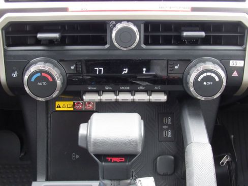 New 2026 Toyota Tacoma TRD Off-Road AWD/4WD image 35