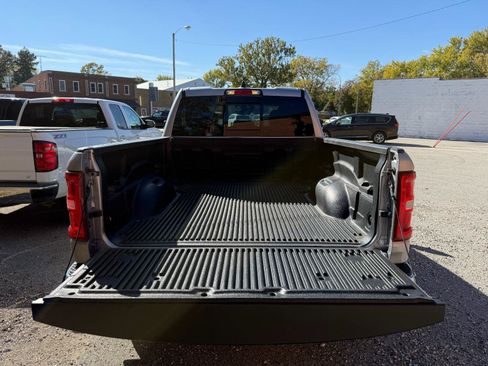 Used 2025 RAM 1500 Big Horn AWD/4WD image 14