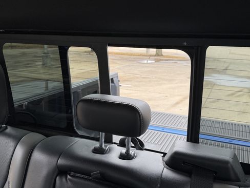 Used 2017 Ford F150 Raptor w/ Equipment Group 802A Luxury image 51