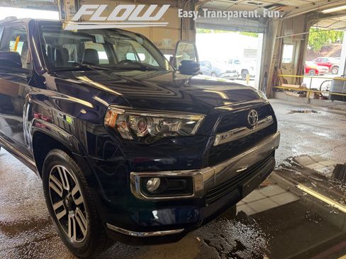 Used 2016 Toyota 4Runner Limited AWD/4WD image 28