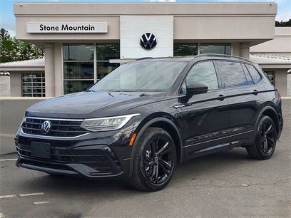 Certified 2024 Volkswagen Tiguan SE R-Line