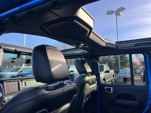 Used 2021 Jeep Wrangler Unlimited Rubicon 4xe w/ Cold Weather Group image 33