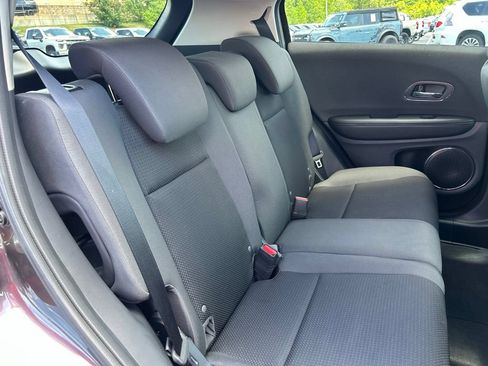 Used 2022 Honda HR-V EX image 41