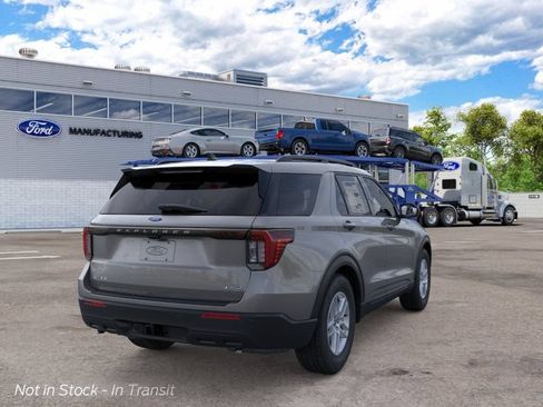 New 2026 Ford Explorer Active AWD/4WD image 8