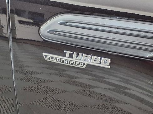 Used 2023 Mercedes-Benz SL 43 AMG w/ Driver Assistance Package image 33