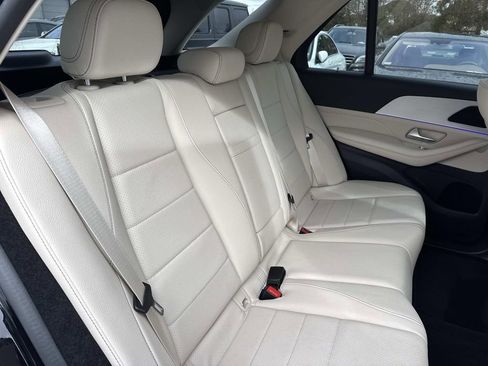 Used 2023 Mercedes-Benz GLE 450 4MATIC image 9