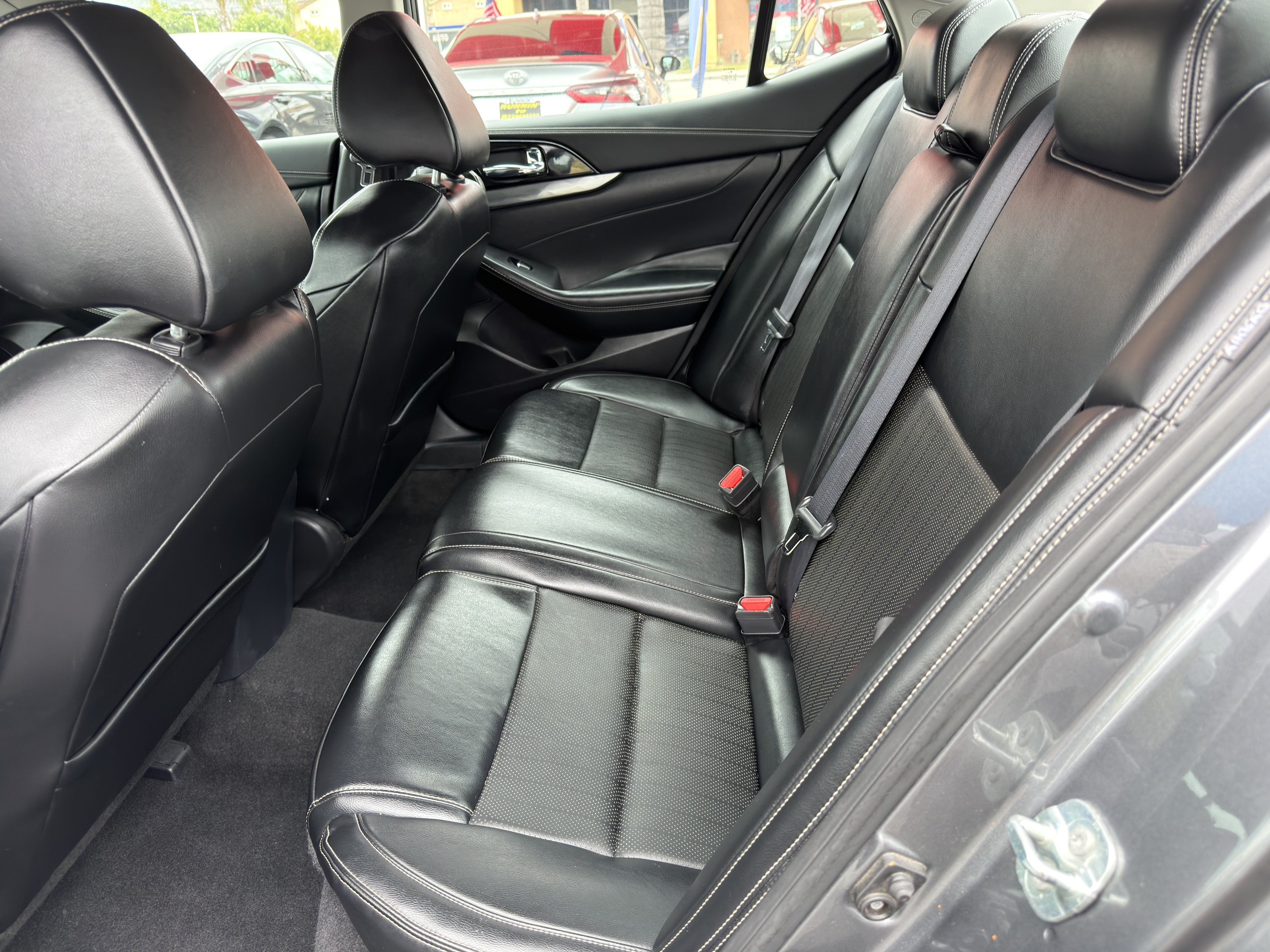 Used 2023 Nissan Maxima SV w/ Floor Mat Group FWD image 16