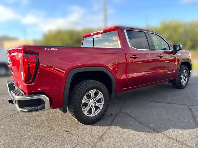 Used 2021 GMC Sierra 1500 SLE AWD/4WD image 5