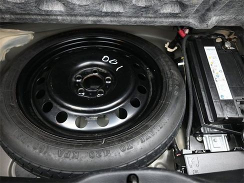 Used 2020 Dodge Charger SXT image 14