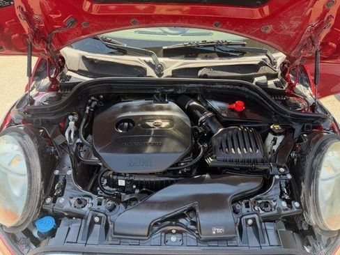 Used 2018 MINI Cooper 4-Door Hardtop FWD image 8