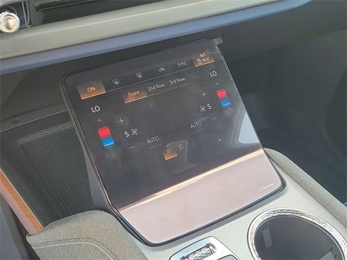 New 2026 Cadillac Vistiq Premium Luxury w/ LPO, Floor Liner Package image 15