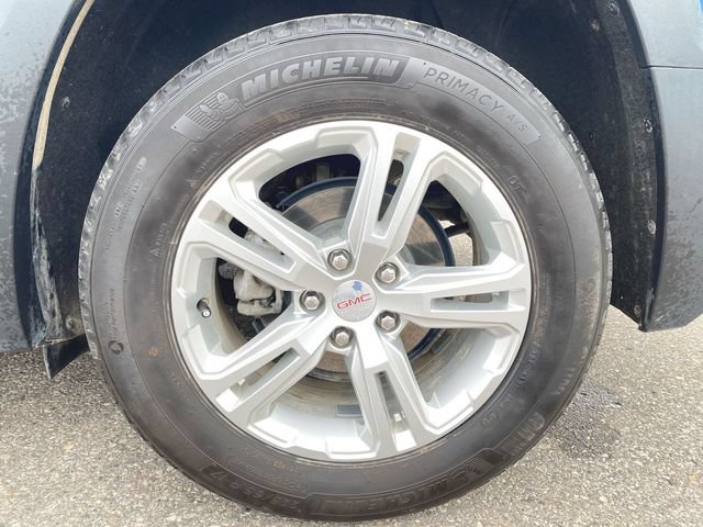 Used 2024 GMC Terrain SLE w/ Driver Convenience Package FWD image 31