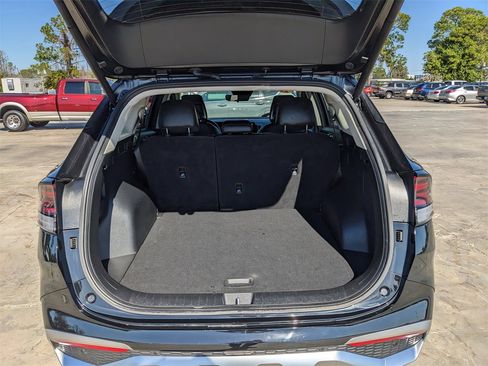 Certified 2025 Kia Sportage SX image 13