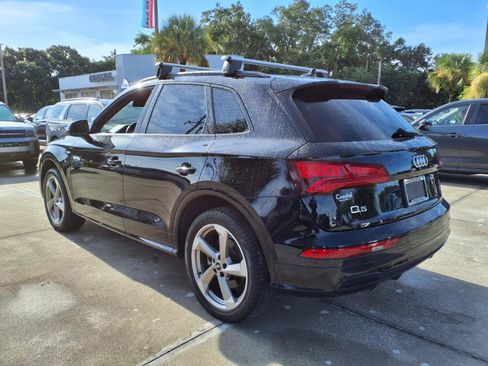 Used 2020 Audi Q5 2.0T Titanium Premium Plus w/ Premium Plus Package image 5