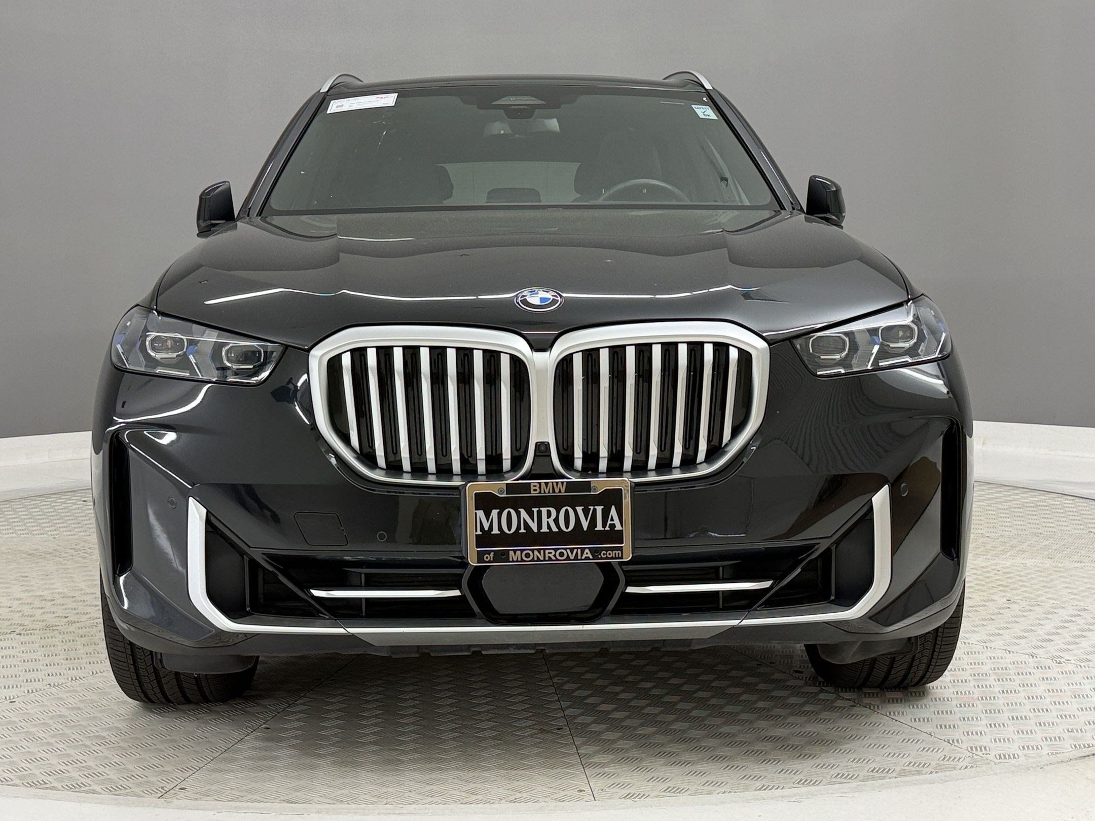Used 2024 BMW X5 sDrive40i w/ Premium Package RWD image 6