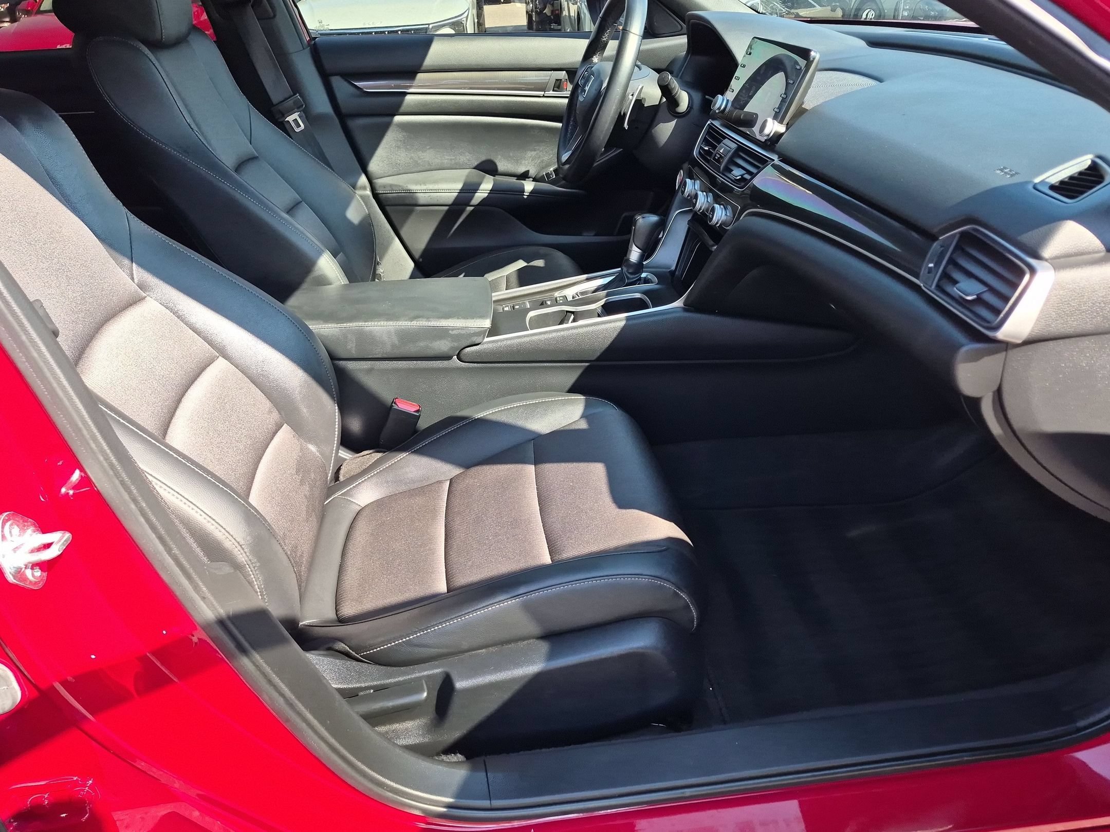 Used 2022 Honda Accord Sport image 36