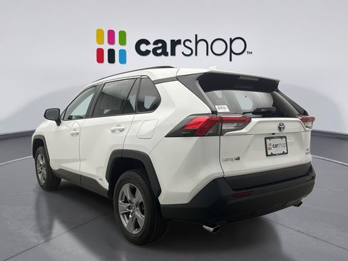 Used 2022 Toyota RAV4 XLE w/ XLE Grade Weather Package AWD/4WD image 3