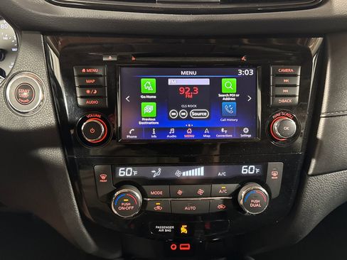 Used 2018 Nissan Rogue SV w/ Premium Package AWD/4WD image 31