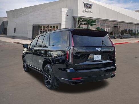 Used 2024 Cadillac Escalade ESV Sport Platinum image 5